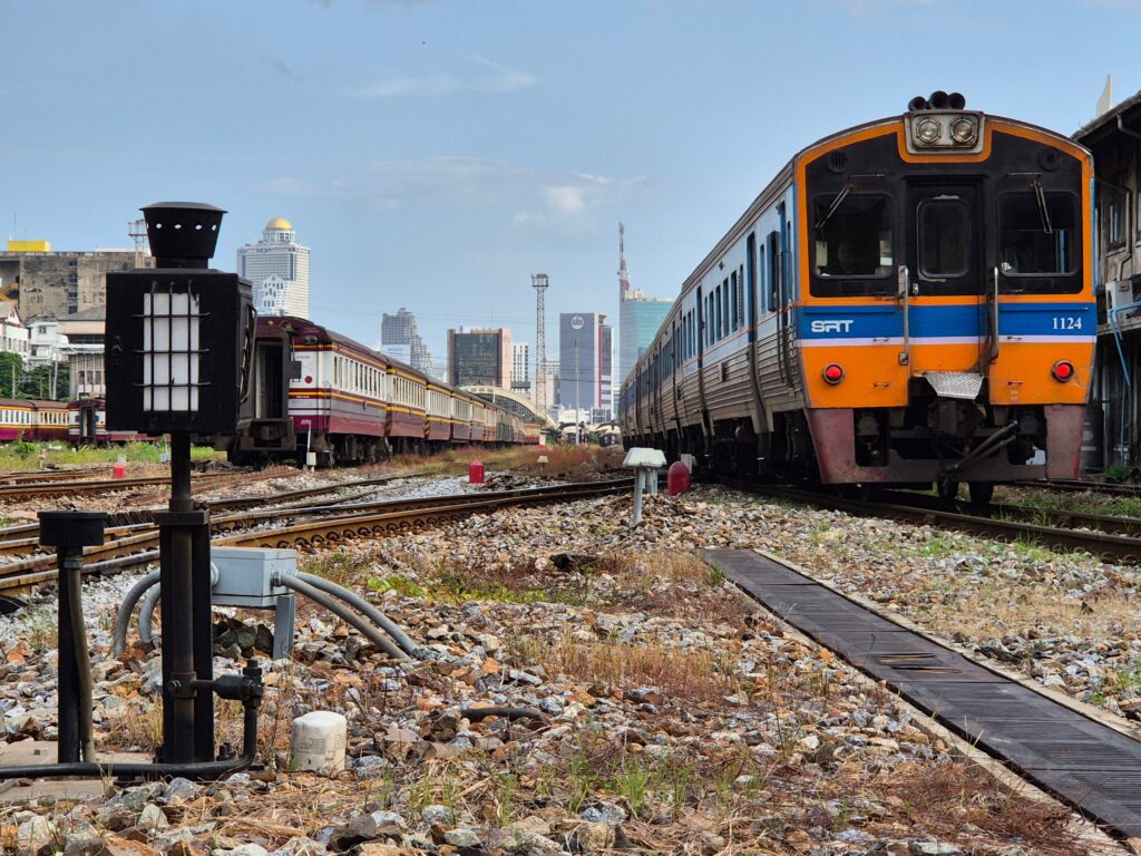 ทุกเรื่องที่ต้องรู้ก่อนนั่งรถไฟตู้นอนธรรมดา ฉบับเตรียมตัวครบจบในหน้าเดียว